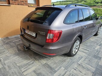 Škoda Superb II Combi 1.6 Tdi 77Kw GREENLINE - 4