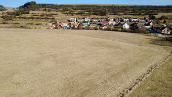 Danišovce – Stavebný pozemok na predaj 800 m² - 4