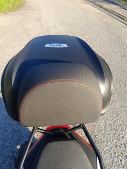 Aprília SRGT125 - 4