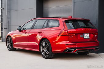 Volvo V60 T6 R-Design - Pohon všetkých kolies - 4