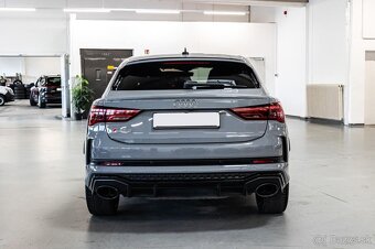 Audi RSQ3 - 4