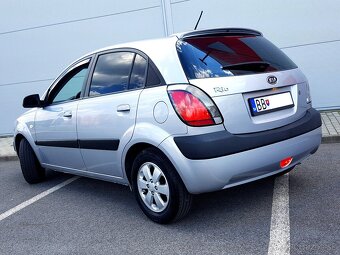 Kia Rio 1.4 Benzín 71kw ✅ 09.2007 ✅ 4x el.okná , ALU DISKY - 4