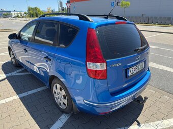 Hyundai i30 CW 1.6 CRDi – 2008 – 2 300 € - 4