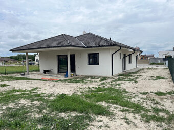 Ponúkam na predaj novostavbu 4 izb. RD aktuálne vo výstavbe - 4