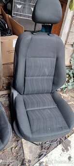 Predne sedacky Peugeot 207 - 4