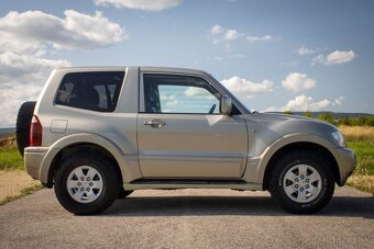 MITSUBISHI PAJERO 3.2 DI-D 118kW A/T 2005 - 4