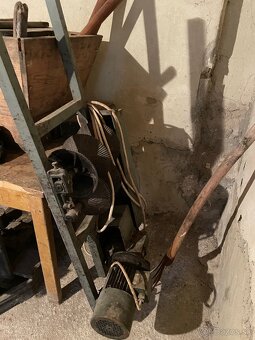 Stary dom nabytok a stare veci - 4