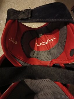 Kolenné brankárske chrániče - 4