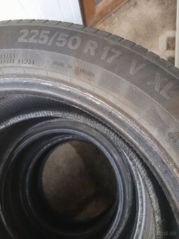 225/50 r17 - 4