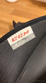 Chrániče holení CCM / veľkosť 15' - 4