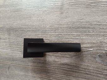 Kovové interiérové kľučky - 4