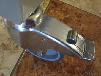 Polohovateľná elektrická posteľ - AKS - 4