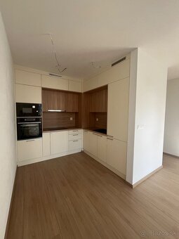 Moderný 2-izbový byt s veľkou terasou na prenájom – Galanta, - 4