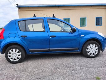 Dacia sandero 1.6 2009 - 4