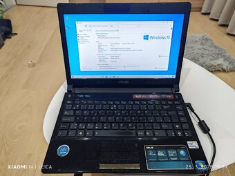 ASUS UL30A - 4