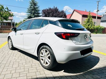•Opel Astra Turbo Dynamic 105k •Kúpené v SR •len 79 000km - 4