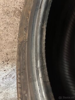 Predám 215/50r17 2ks hankook 2ks michelin - 4