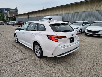 m2022_TOYOTA COROLLA combi 1.8 HYBRID_ZÁRUKA_ - 4