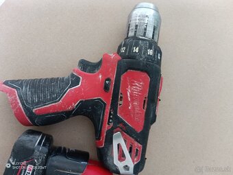 Milwaukee M12 BDD aku - 4