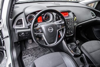 Opel Astra Sport Tourer ST 1.4 Turbo Dynamic - 4