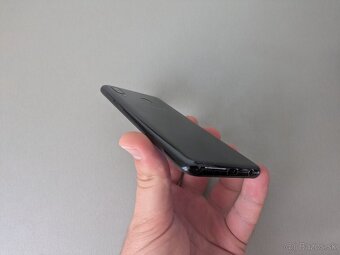 Samsung Galaxy A20e v dobrom stave - 4