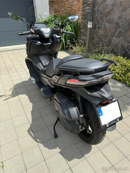 Predám skúter Voge 350 SR4 max - 4