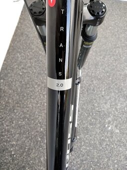 Trans 2.0 čierny  rám 17" so zárukou - 4