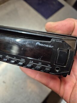 Predám autorádio Pioneer - CD - USB - AUX - 4