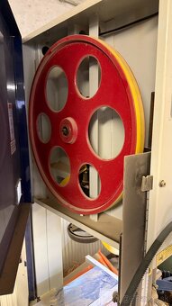 Predam pasovu pilu na drevo - 4