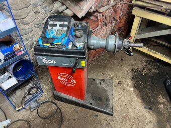 Prezuvacka kolies a vyvazovacka - 4