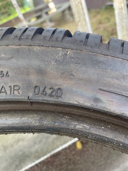 DUNLOP 235/45/R19 zimné - 4
