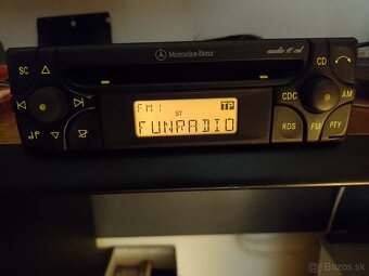 Autorádio Mercedes audio 10 CD + kód - 4