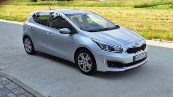 Kia Cee´d 1.4 CRDi WGT Silver - 4