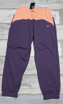 Nové originál NIKE tepláky M - 4