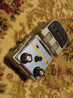 Line 6 Chorus - 4