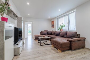 Dvojgeneračný Rodinný dom v Čani - 4