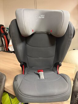 Autosedačka BRITAX KIDFIX III M - 4