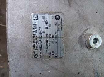 Elektromotor s prevodovkou 4kw - 4