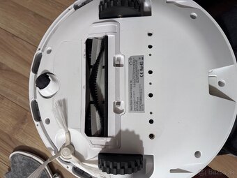 Predám robotický vysávač a mop Xiaomi Viomi SE - 4