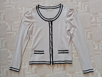 Béžový dámsky sveter - 4