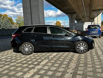 Hyundai i30 Kombi 1.6 CRDi - 4