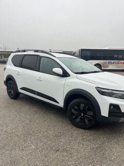 NOVÁ DACIA JOGGER TCE 110 5 miest - 4