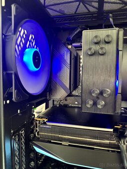 Ryzen 7 7800X3D RX 9070 XT 16GB 32GB RAM 2TB M.2 850W - 4