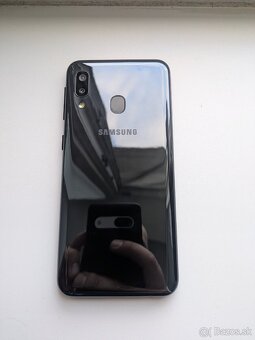 Samsung Galaxy A20e v top stave - 4