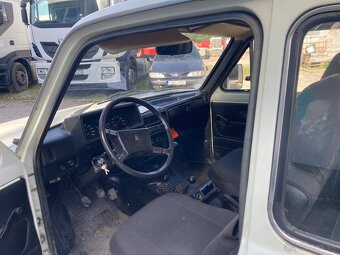 Lada Niva 4x4. 1.7i r.v 2000 - 4