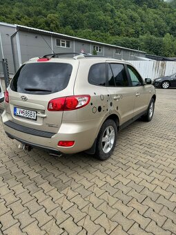 Hyundai Santa Fe - 4