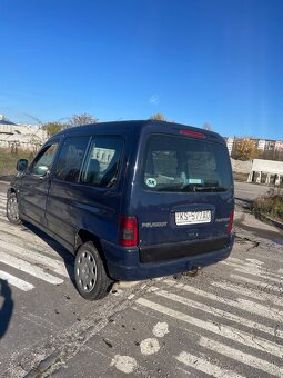 Predám Peugeot partner 2.0 hdi - 4