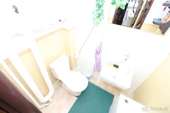 NA PREDAJ RODINNÝ DOM S PANORAMATICKÝM VÝHĽADOM NA HUMENNÉ - 4