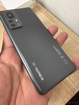 Predám Xiaomi 12 – 128 GB / 8 GB RAM - 4