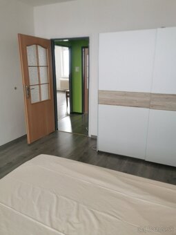 Južná trieda - veľký 3 izbový byt na predaj - 4